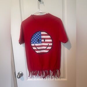 Women’s Size Small Smiley Face Forth Of July Tee Shirt.